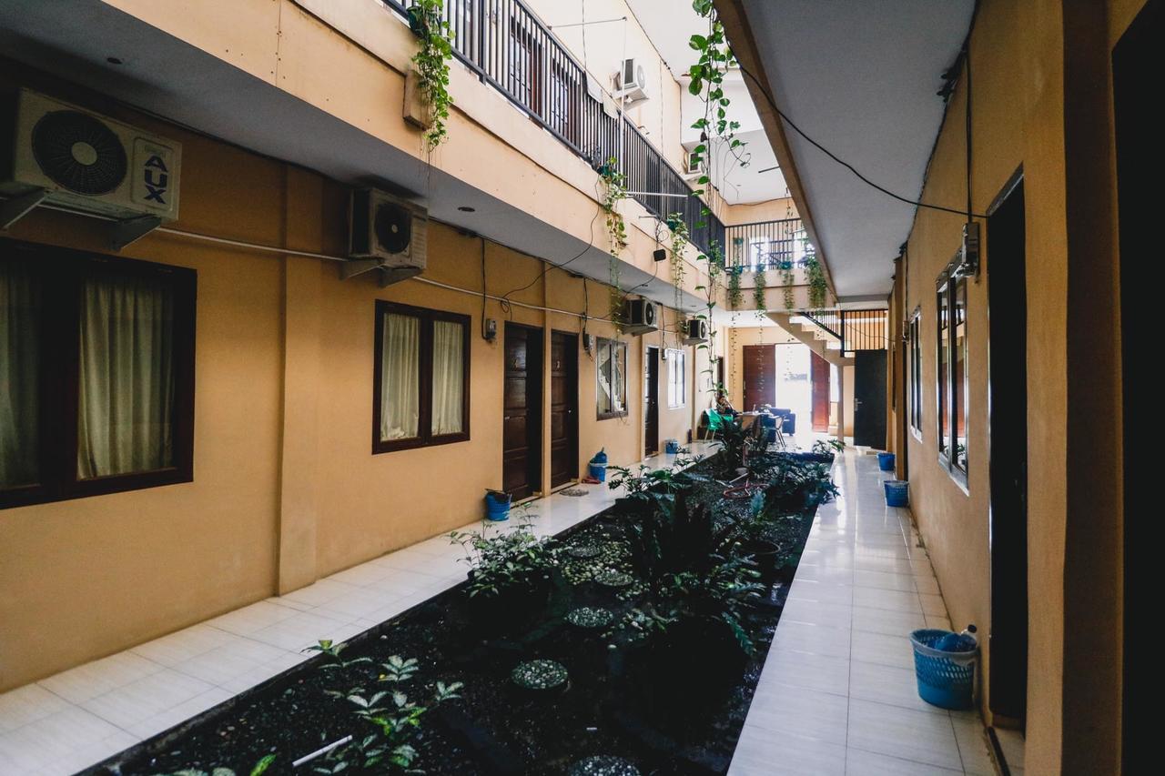 Hotel Reddoorz Near Jalan Gatot Subroto Medan Exterior foto